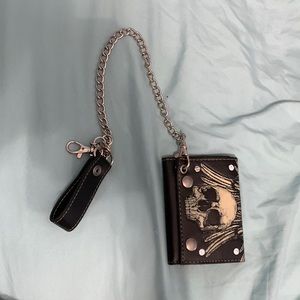 black wallet with skull and chain